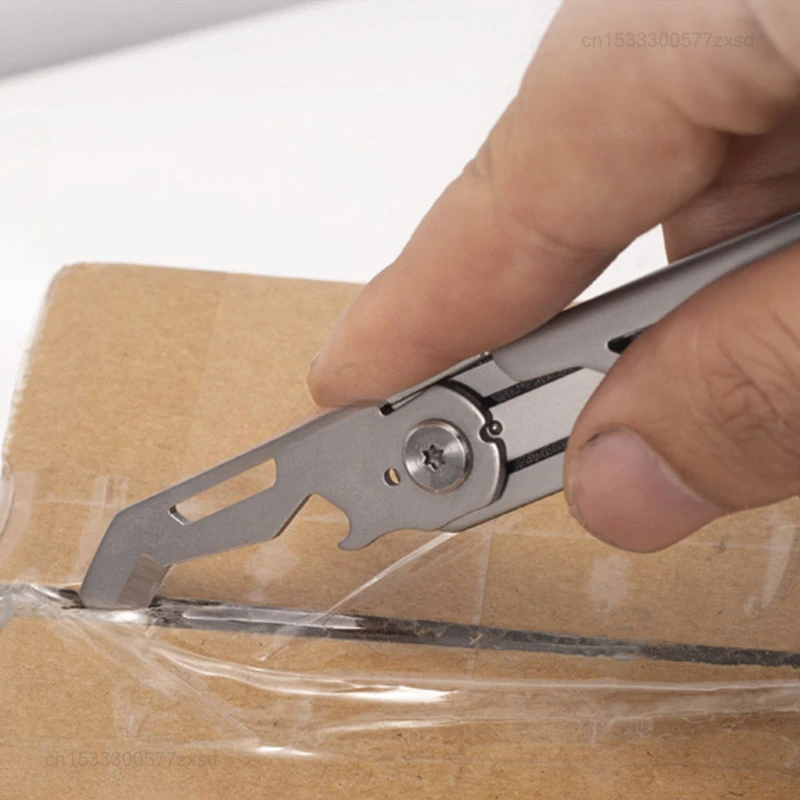 جديد Xiaomi سكين صغير محمول قابل للطي متعدد الوظائف فتاحة الزجاجات مفتاح سلسلة اكسبرس تفريغ سكين للفرد أدوات سن المنشار EDC