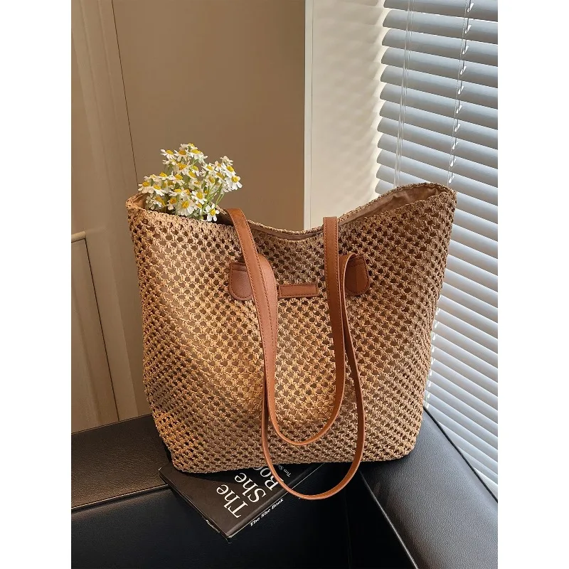 

Handwoven Large Capaci St Tote Bag Women's Faionable Beach Vaion oulder Bag Soft Neutral Sle Casual Scene