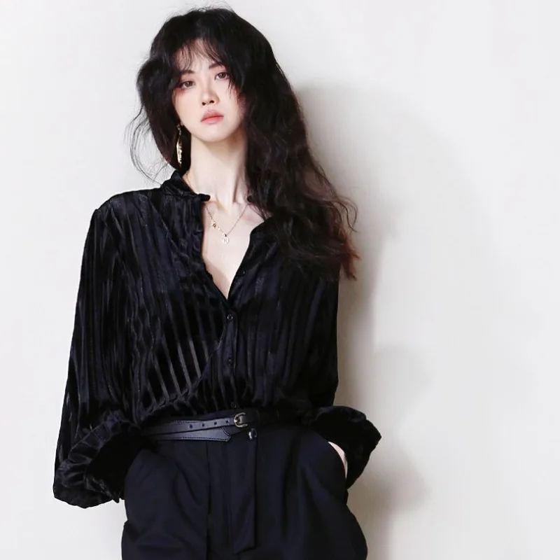 ブラックレトロフレンチシャツ2025秋新作コーデュロイスタンドカラー長袖ボタンスプライシングカーディガン