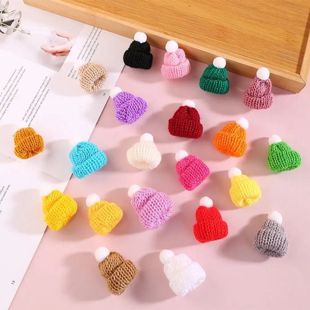 10pcs DIY Mini Knitting Hats Sewing Crafts Knitting Christmas Mini Knitting Doll Hats Polyester Ornaments Mini Wool Hat