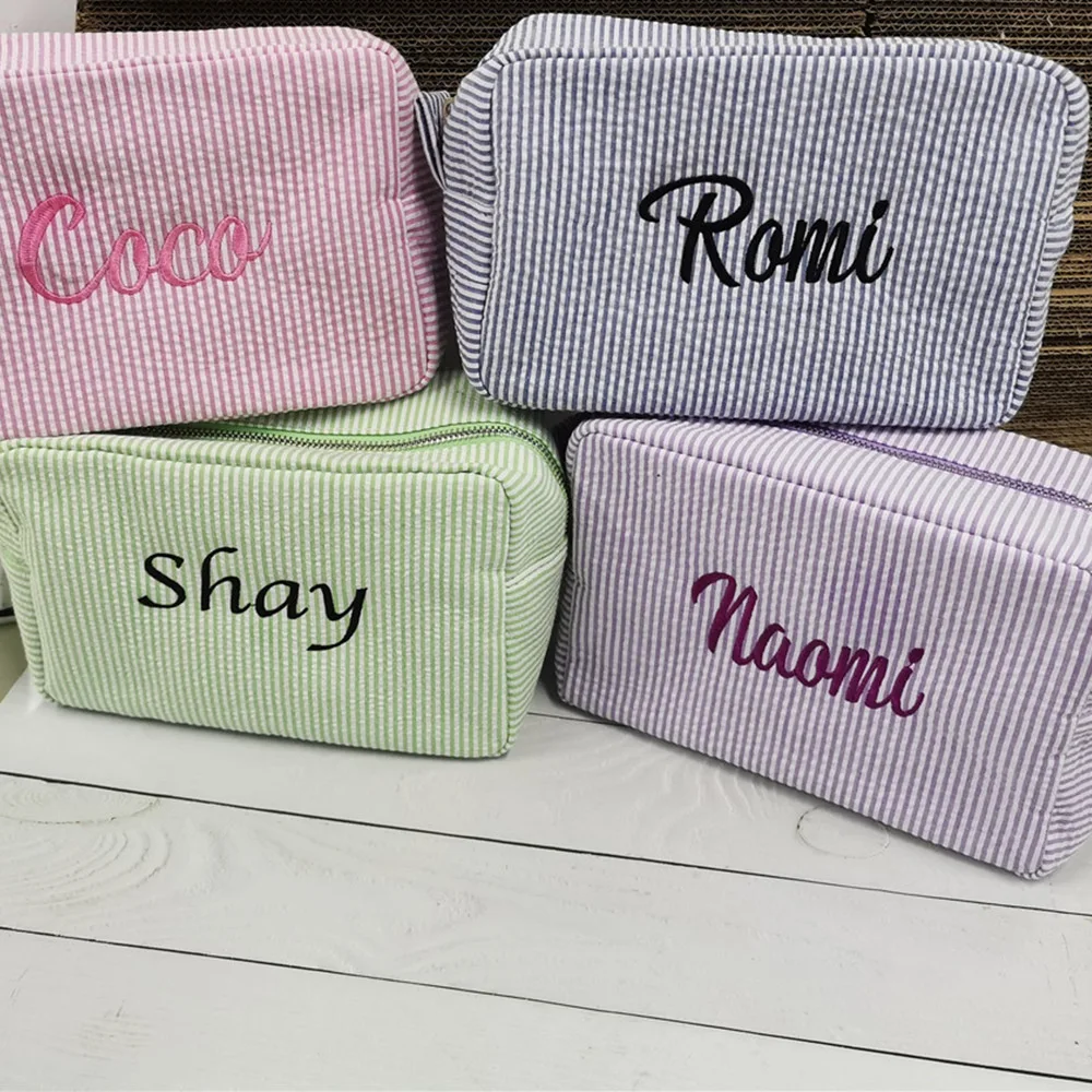 Women\'s Cosmetic Bag Custom Name Makeup Case Personalized Embroidered Bridesmaid Wedding Gifts Travel Toiletry Bags