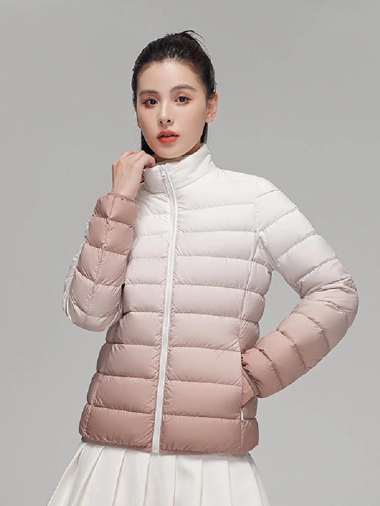 Women Ultra Lightweight Down Jackets 2023 New Autumn/Winter Female Fashion Gradient Slin Fit Short Stand Collar Keep Warm Coats