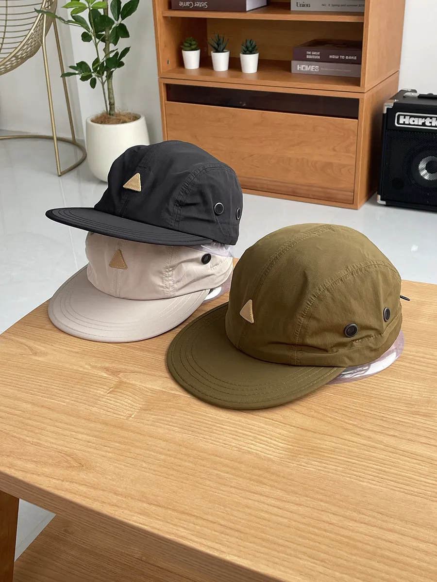 Flat wide brim quick-drying baseball hat sports retro fully sealed drawstring travel peaked cap for men