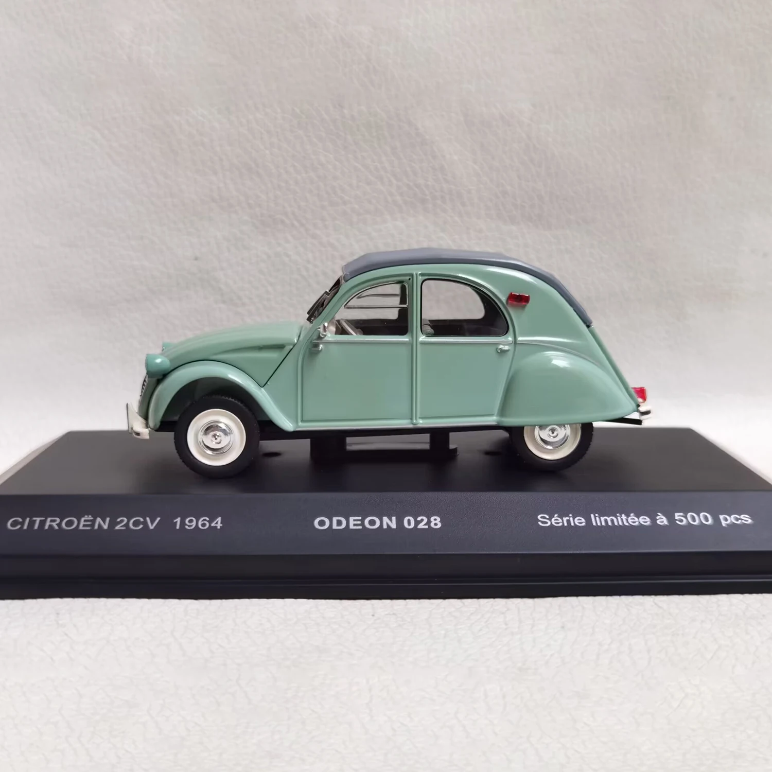 ODEON 1:43 Scale Diecast Alloy CITROEN 2CV 1964 Toys Vintage Cars Model Classics Adult Gifts Collection Souvenir Static Display