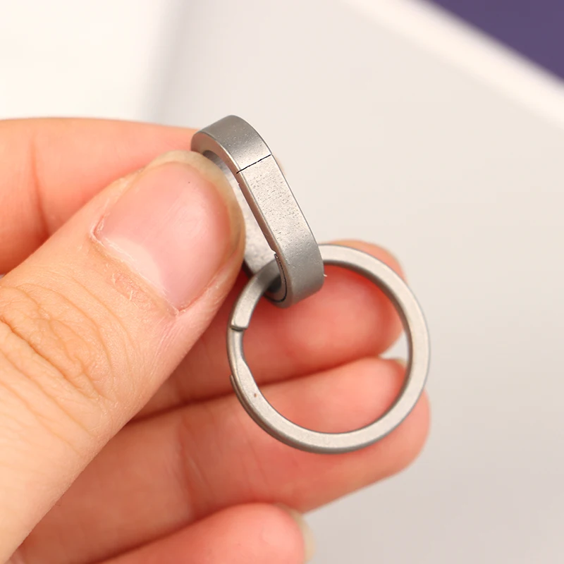 Titanium Alloy Mini Key Ring Connection Buckle Universal Joint Auxiliary Ring Connection Bayonet Ring Personality Creativity