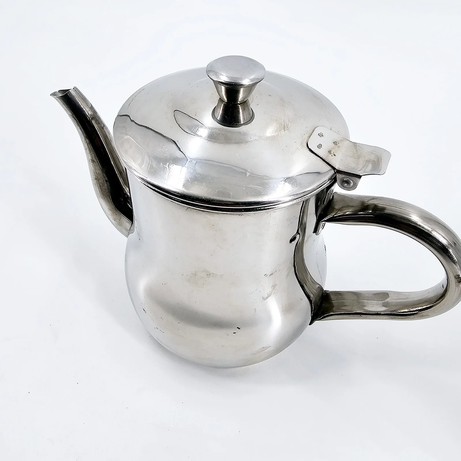 JL Magicah Kettle Production Una tetera que tiene diferentes colores de agua y seda Magic Trick