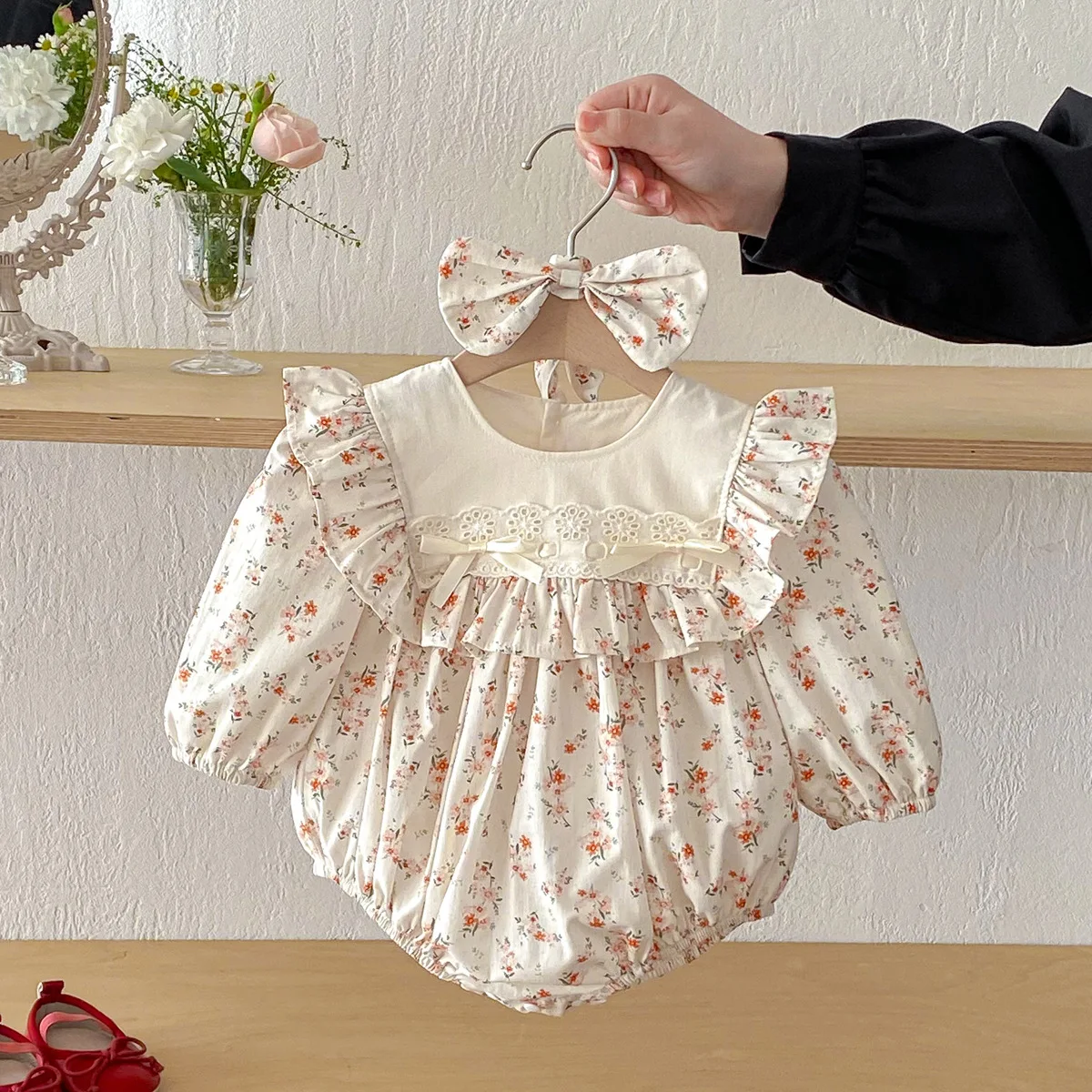 

Весенние комбинезоны для новорожденных девочек 2026 года: Цветочные, из чистого хлопка, с кружевом, цельные, для малышей