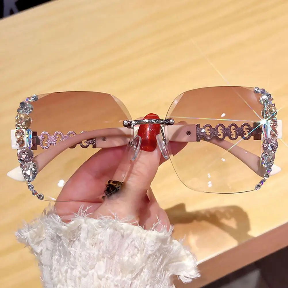 Large Frame Cutout Square Sunglasses Women Glitter Starry Sky High-End Casual Versatile Ladies UV Protection Sun Glasses