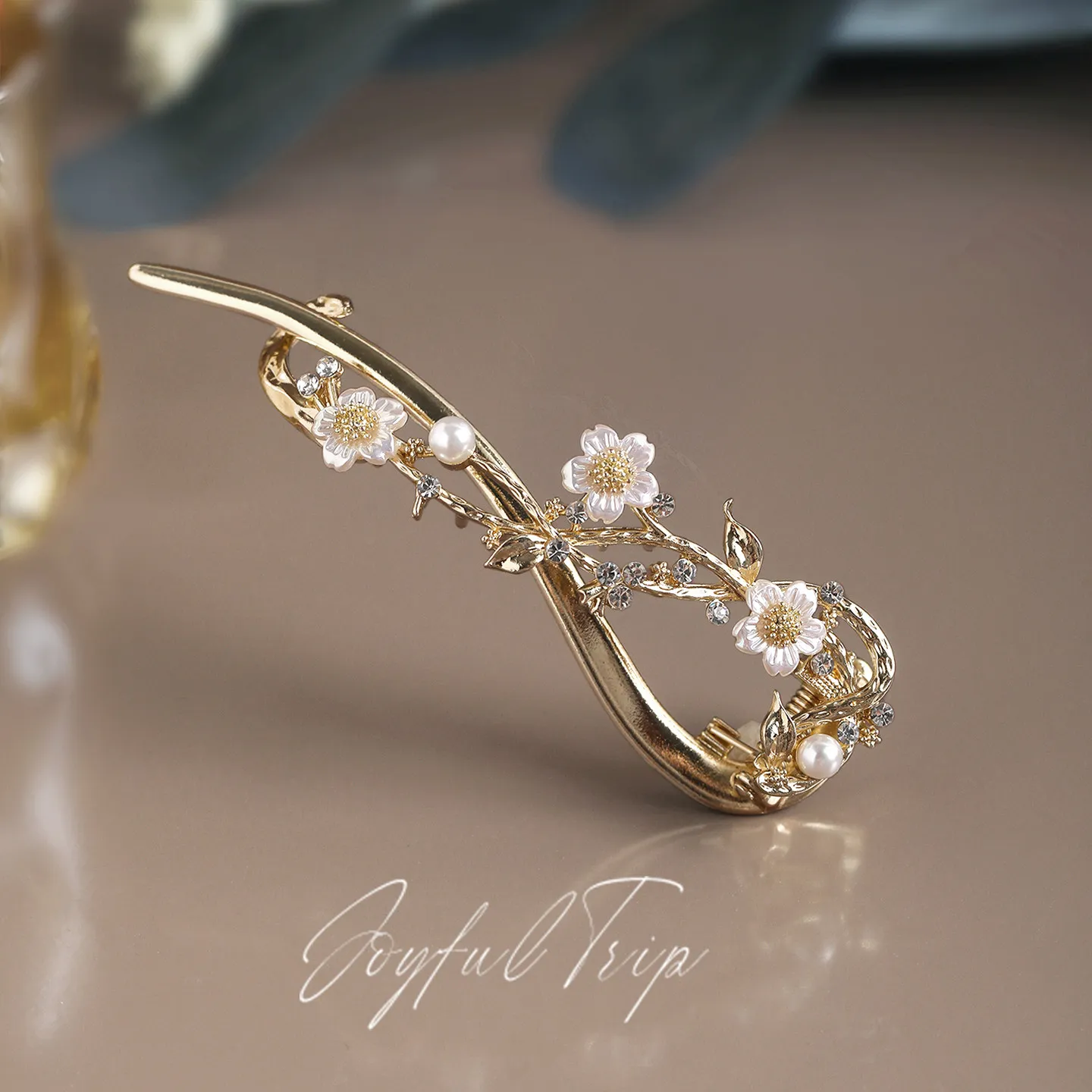 Chinese Style Hanfu Faux Pearl Daisy Rhinestone Twist Hair Clip Elegant Delicate Women Hair Accessory For Daily Party Wedding