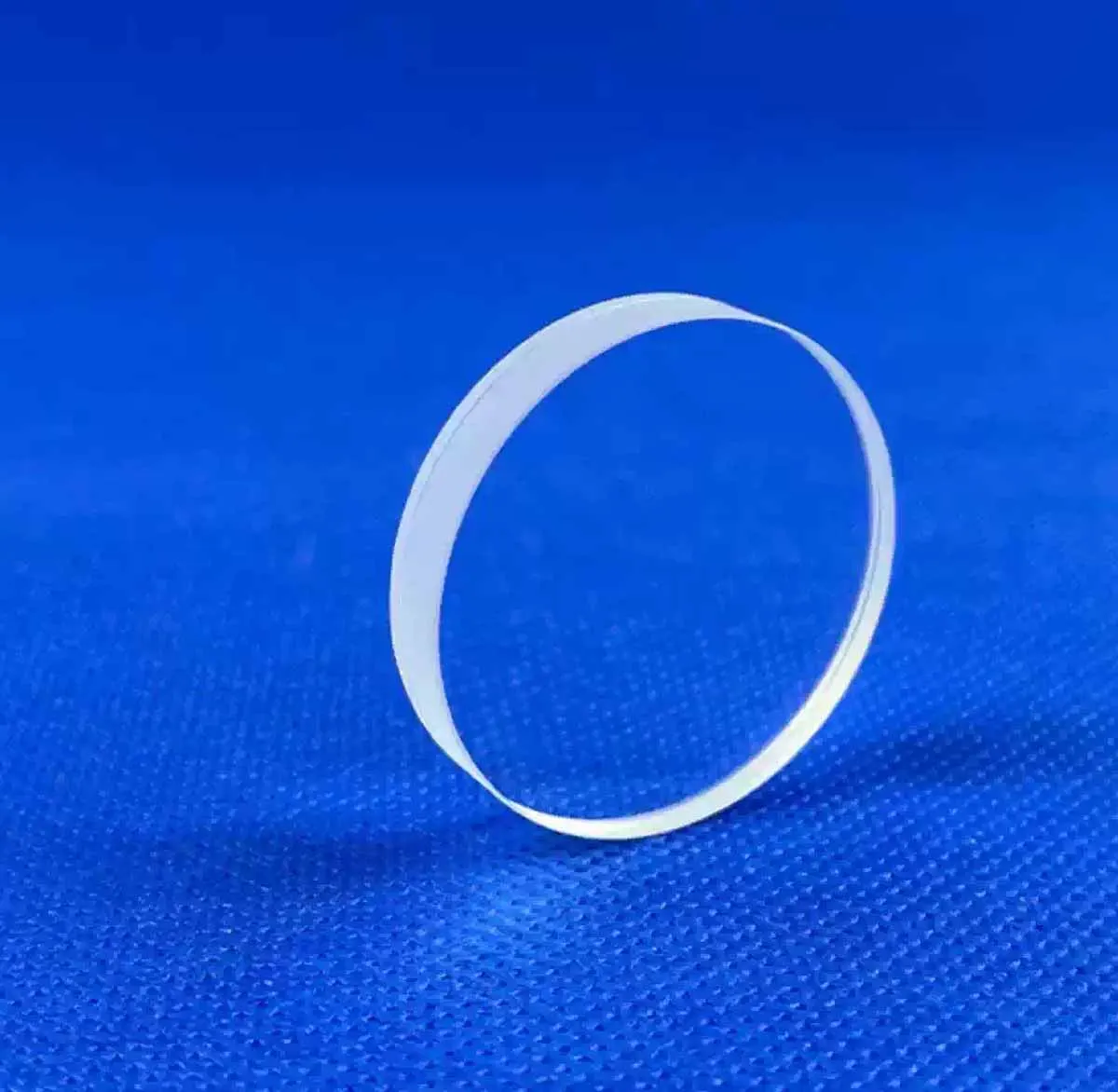 D28F100 - A double-glass combined lens with a diameter of 28mm and a focal length of 100mm. It is a chromatic aberration-correct