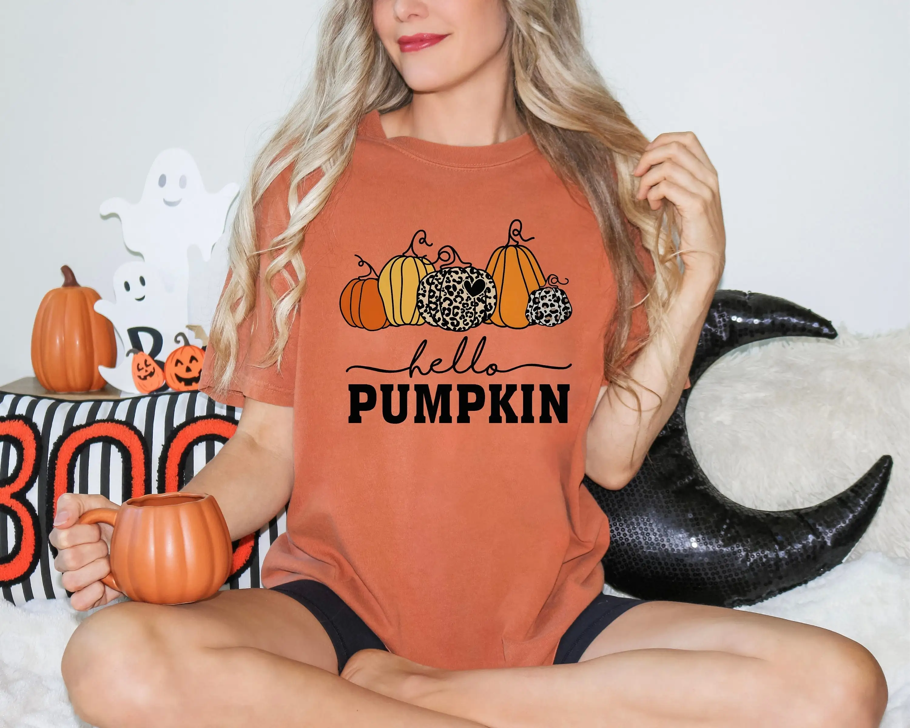 

Hello Pumpkin Slogan Women T-shirt Vintage Cartoon Halloween Pumpkin Print Female Shirt New Hot Sale Stylish Halloween Tee