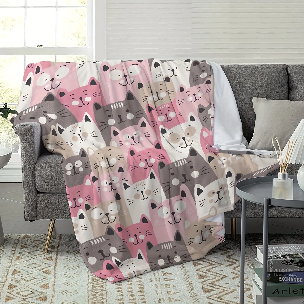 Cozy Cat-Themed Flannel Blanket - Whimsical Cartoon Cats in Pink, Gray & White - Perfect Gift for Family & Friends