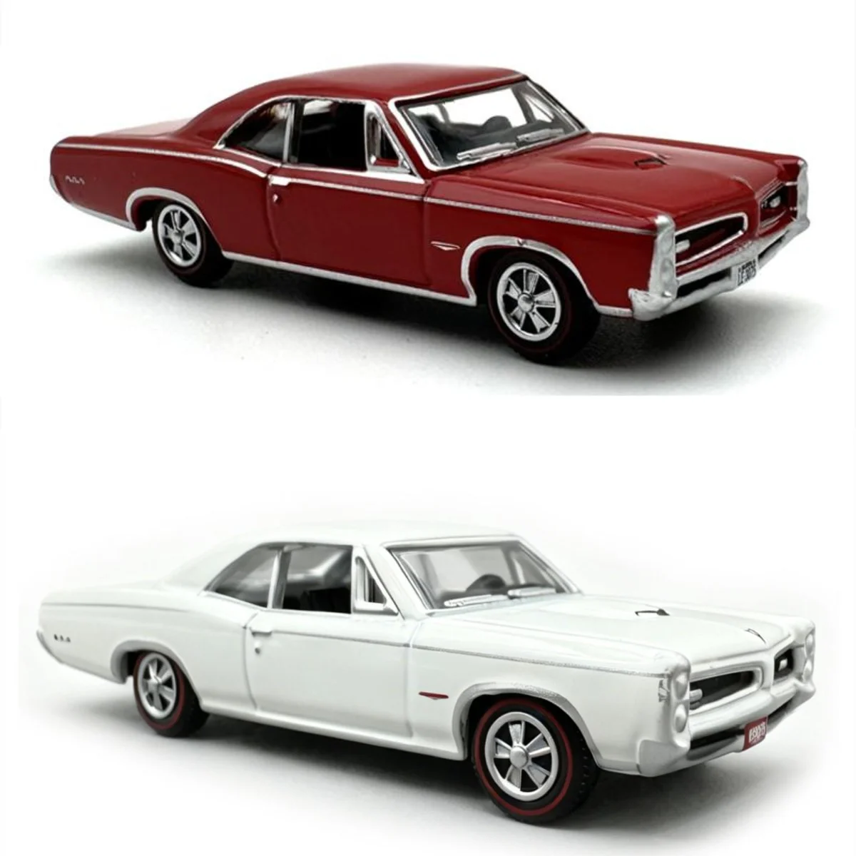 Modelo de Auto de Aleación a Escala 1:87 de Pontiac GTO Blanco Marfil 1966 de OXFORD