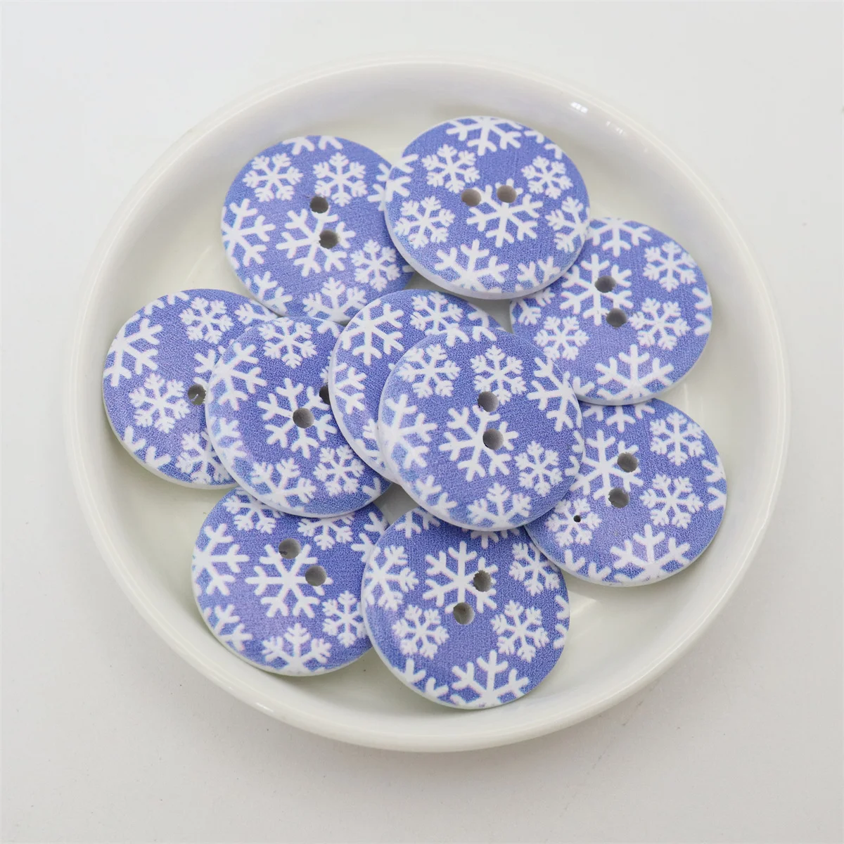 20pcs 25mm Wooden Round Painted Blue Snowflakes Buttons 2 Holes Sewing DIY Winter Christmas Crafts Scrapbooking Cardmaking