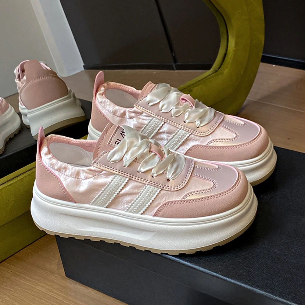 

2024 New Pink Silver Platform Sneakers Women Summer Fashion Soft White Casual Vulcanized Shoes Ladies Heel Breathable Footwear