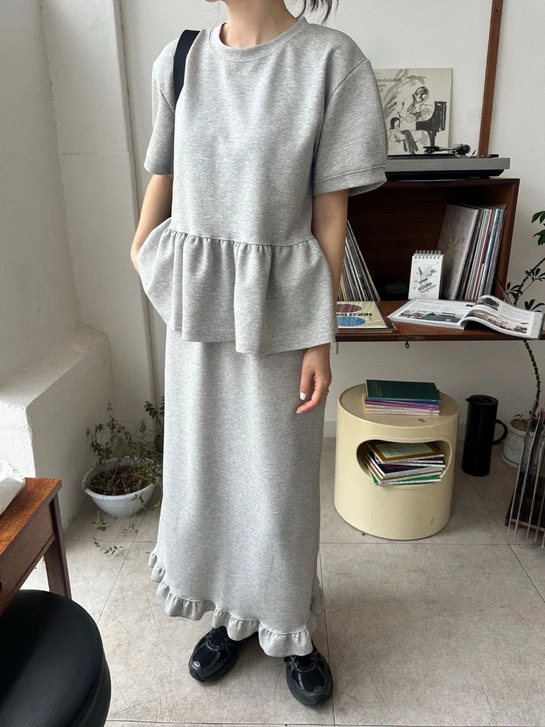 Fashionable Halter Neck Short Sleeve T-Shirt And Skirt Set Women's Summer New Style High Waist Grommet Half-length Skirt Two-...