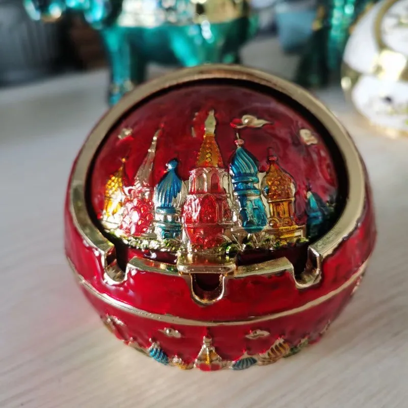 Ashtray Small Personality Trend European Creative Fashion Popular Hot Retro Living Room Wine Golden Castle