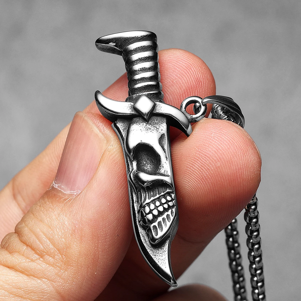 Skull Dagger Stainless Steel Unique Jewelry Men Necklaces With Pendant For Male Women Punk Hip Hop Accessories Gifts Wholesale