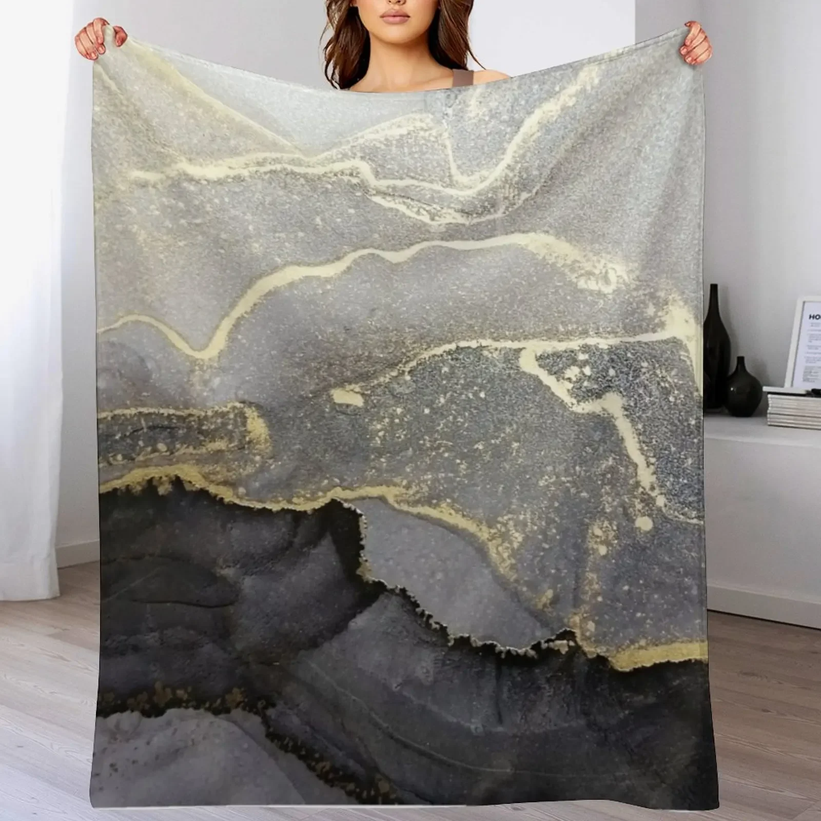 Elegant black gold marble ink abstract painting Throw Blanket Long Lasting Soft Plush Blanket for Daily Use