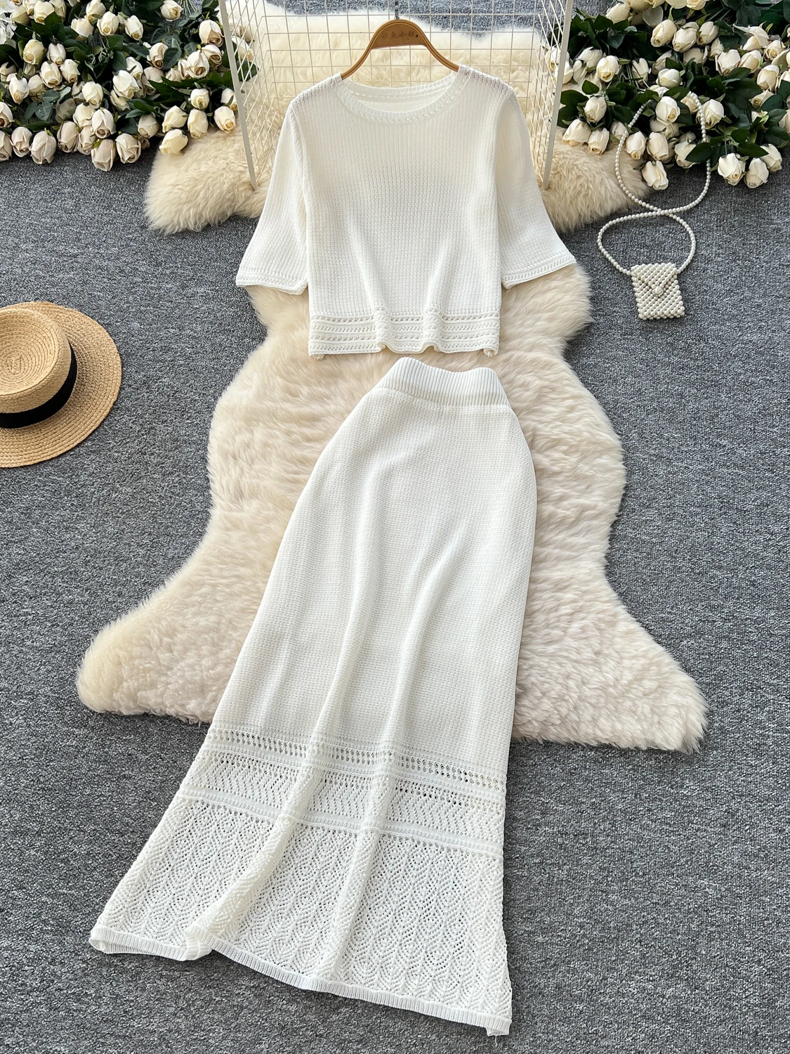 Korean Sle High Waist Knitted ort Sve round Ne Top with Hollow out Hook Embroidery Skirt Faionable mat Set ...