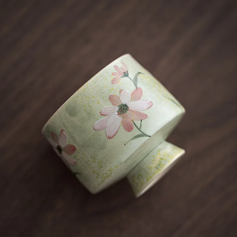 

Hand Painted Daisy Ceramic Tea Cup High Foot Master Cup Elegant Gift Box Set for Women