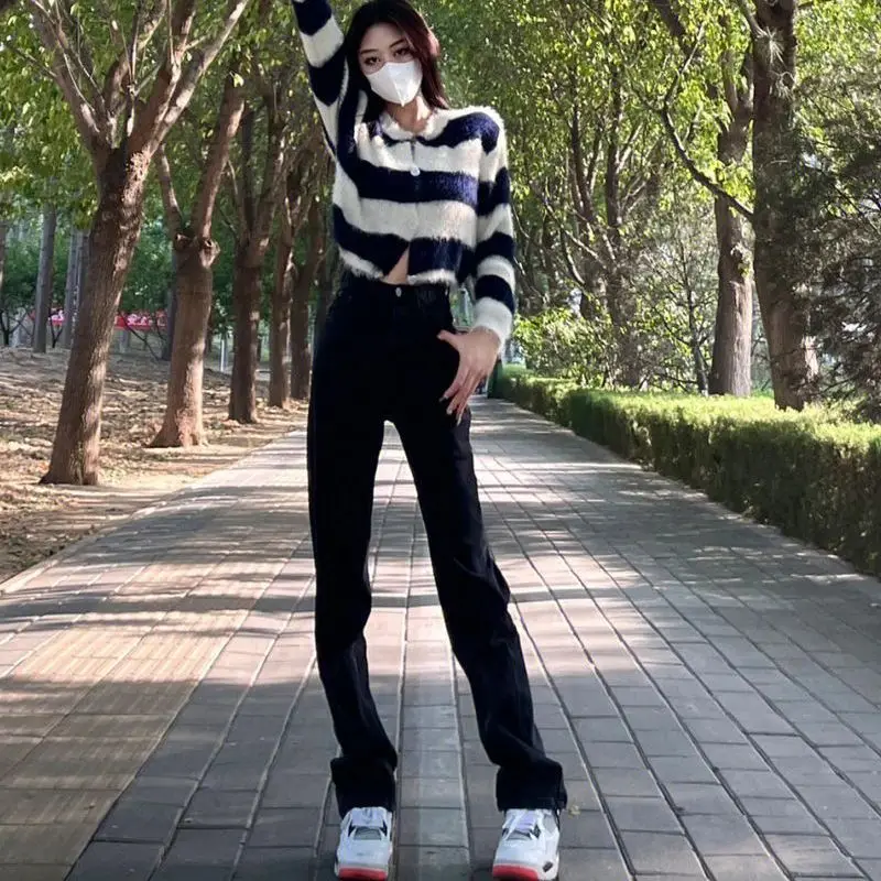 Hot Girl Design Is Irregular and Fashionable Spliced Jeans for Women 2024 Autumn and Winter New Fake Two-piece Flared Pants