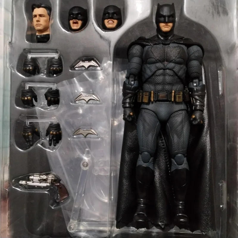 In Stock 100% Original Medicom Toy Zack Snyder's Justice League Mafex No.222 Batman MAFEX 222 Action Figure Model Toys Gift