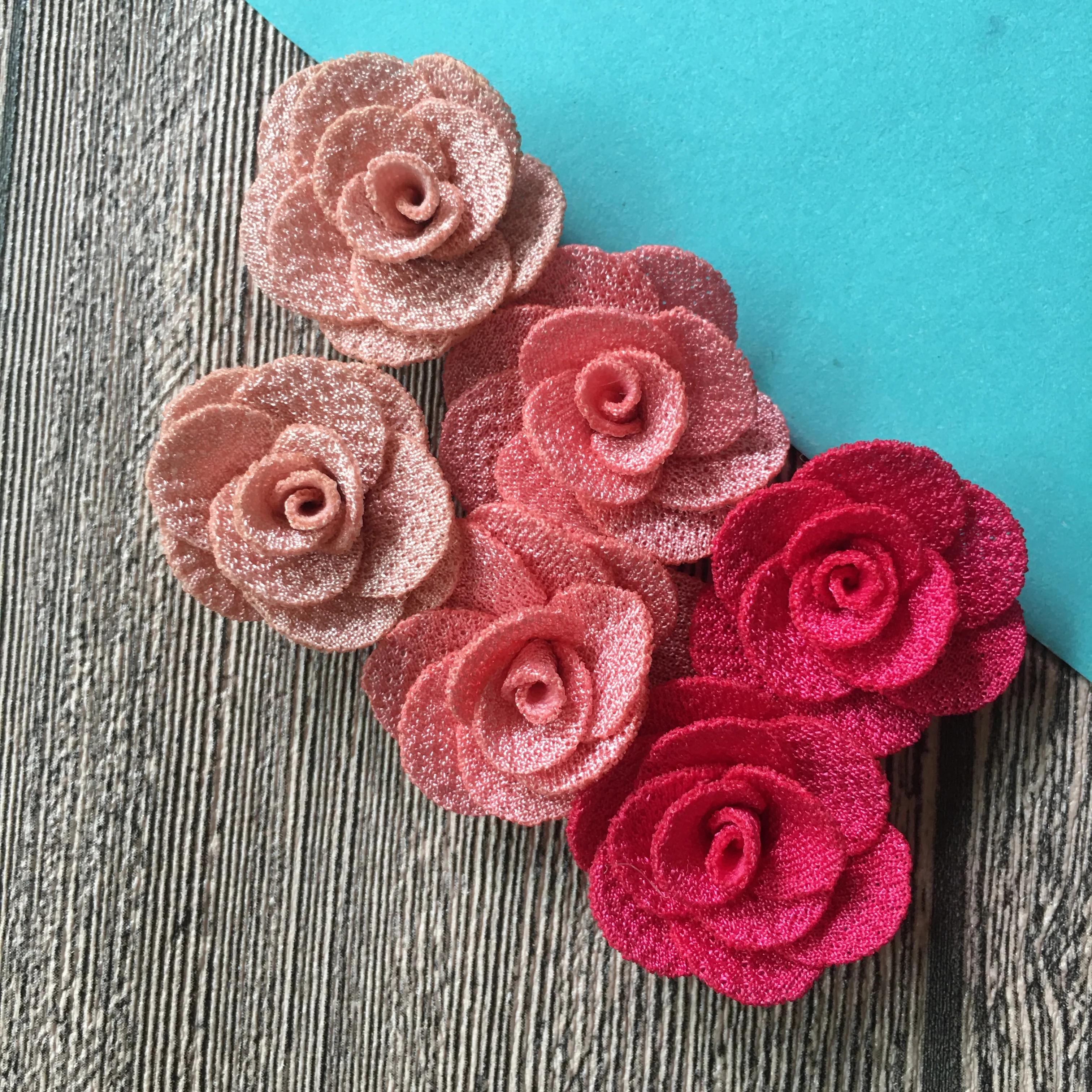 10Pcs/Lot Classical 2.5cm Sweet Rose Solid Rosette Flower Wedding Flower Home Decoration Accessories Craft Material