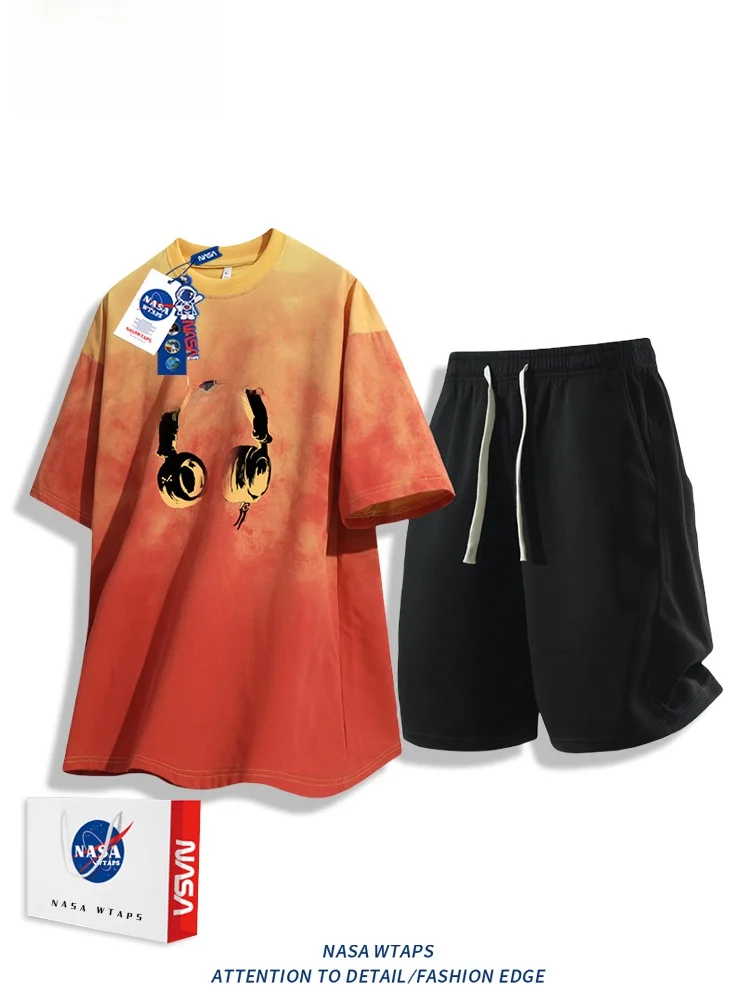 

WTAPS Ice Silk Casual Sports Set Men's adient Earphone Print ort Sve T-irt Five Pants One Set Summer Season Teenage