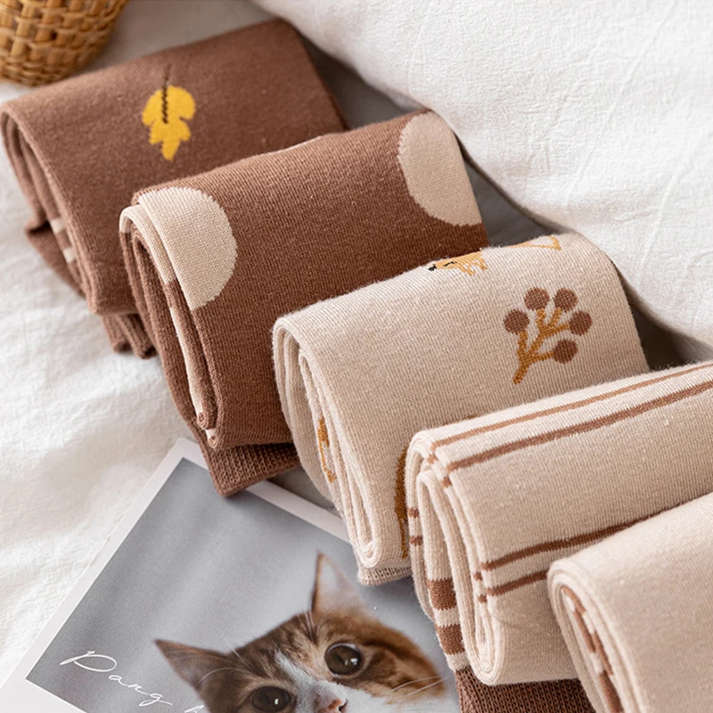 لطيف الكرتون الحيوانات النساء الجوارب ربيع الخريف القطن الأوسط جوارب أنبوبية للفتيات السيدات جورب غير رسمي