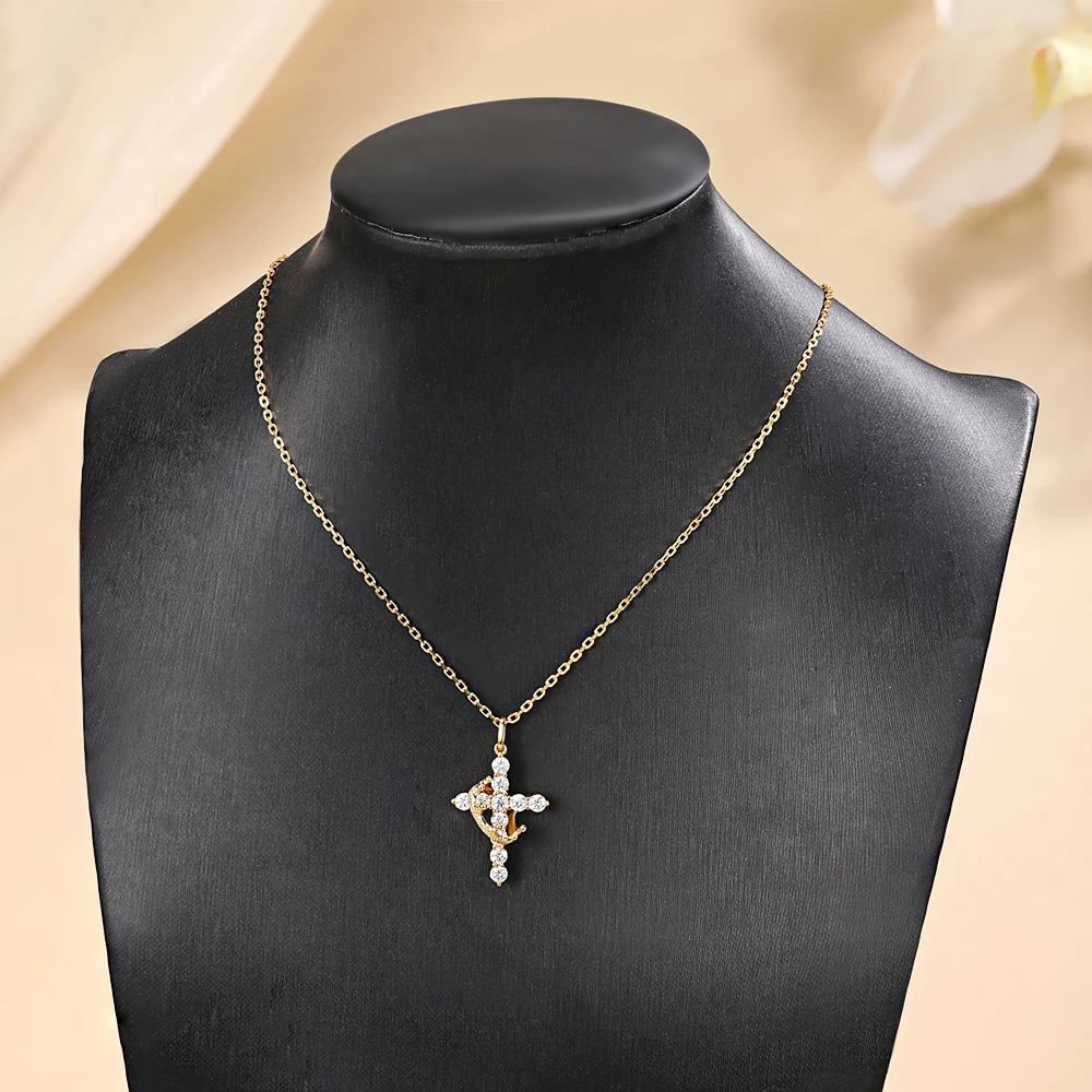 

Pretty Beauty Moissanite Cross Pendant Necklace Rotatable Crown Chain for Women 925 Sterling Silver 18K Gold Plated Fine Jewelry