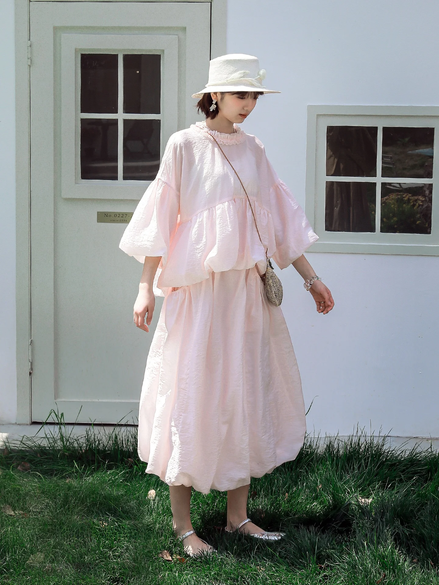 

Романтичная юбка-миди с оригинальным дизайном и топ с рукавами-фонариками, свободный крой, эластичная талия, из лиоцелла Lenzing и нейлона