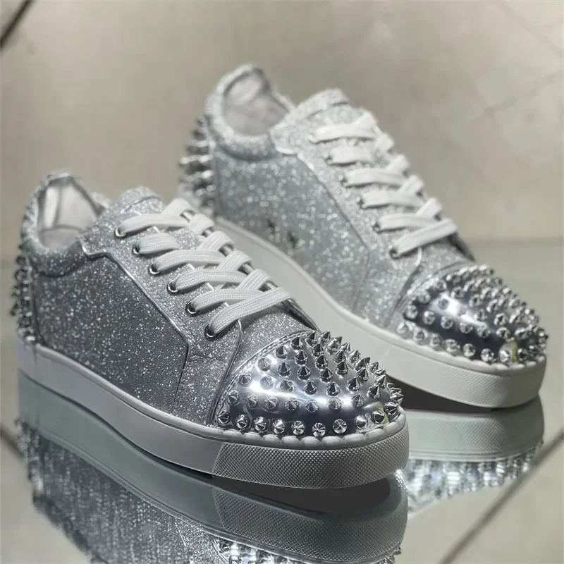 

Fashion Luxury Brands Red Bottom Low Top Silver Crystal Rivet Shoes For Men's Casual Flat Loafers Women's Wedding Party Sneakers