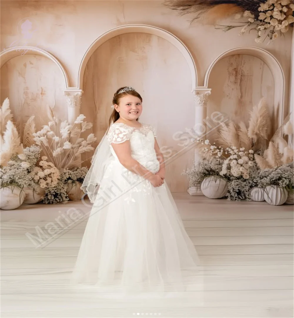 สีขาวElegantดอกไม้สาวชุดตาข่ายแขนสั้นลูกเรือคอสําหรับFirst CommunionวันเกิดParty Junior Bridesmaid Dress
