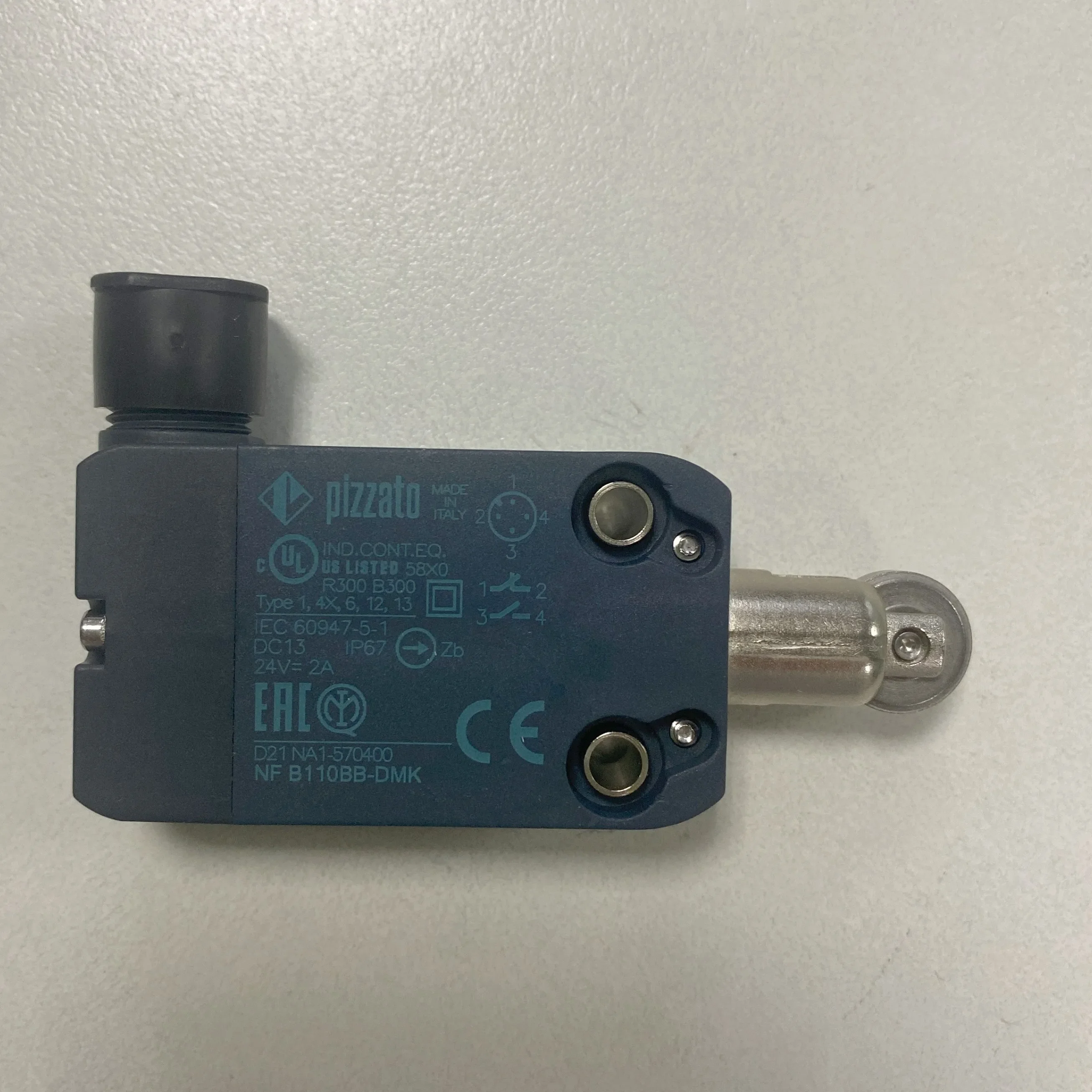 New original Pizzato security limit switch NF B110BB-DMK