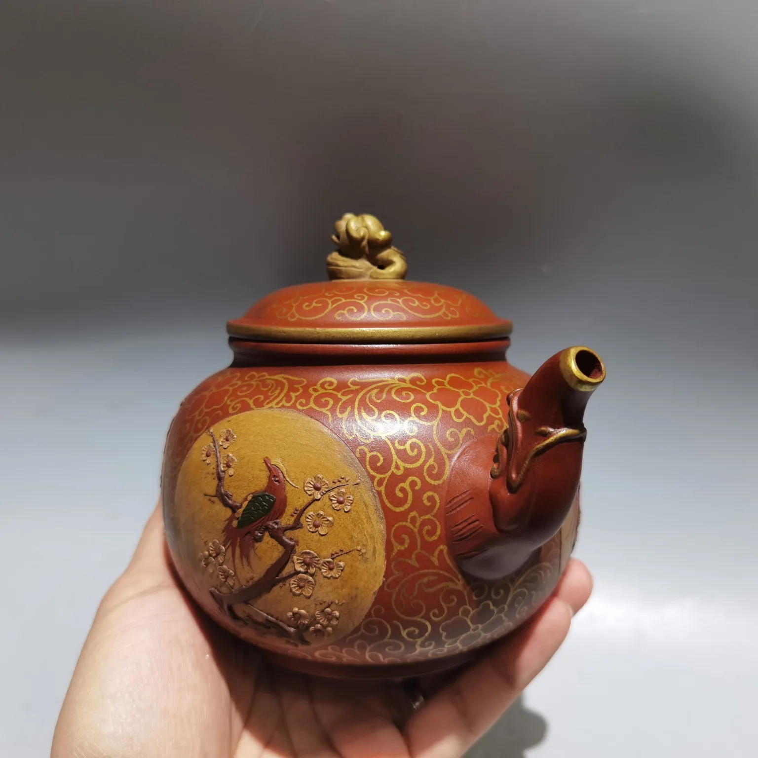 7 "الصينية ييشينغ الأرجواني وعاء الطين المخطط باللون الذهبي رسمت زهرة الطيور أنماط لوتس زهرة التنين مقبض غلاية إبريق الشاي الإبريق