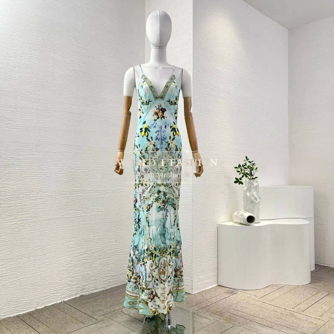 Hochwertiges, ärmelloses, rückenfreies Maxikleid mit grünem Blumendruck und Diamanten