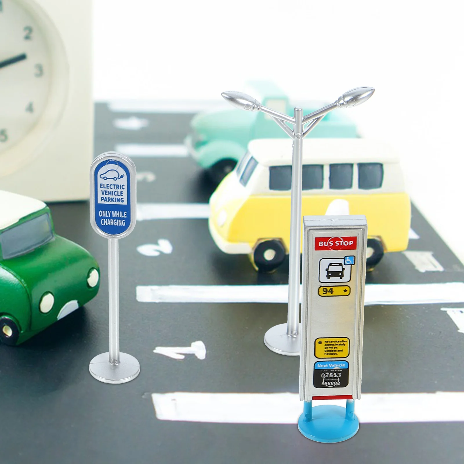 Micro Signs Traffic Barricade Model Signal Light Plaything Child Traffic Sand Table Ornament Kids Mini Cognition Road Signs Toys