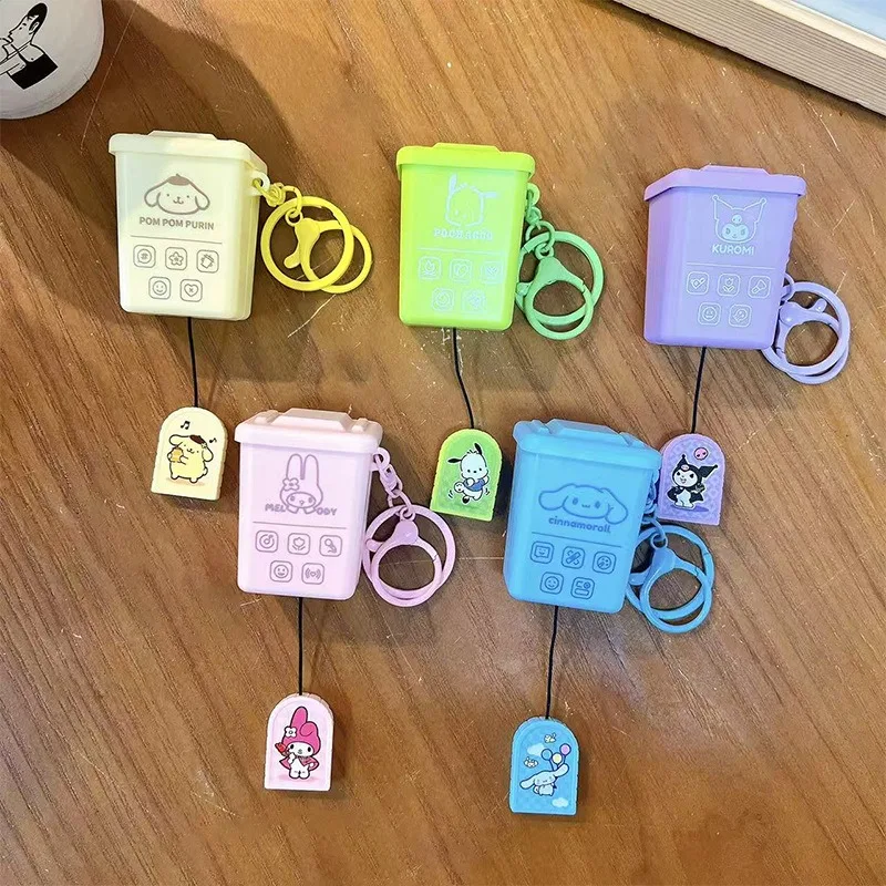 サンリオ漫画クロミゴミ箱プルアウトバウンシングドールキーホルダーペンダントデイリーバックパックパーソナライズされたファッションアクセサリー