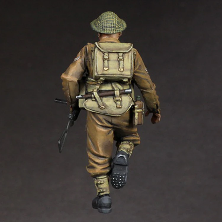 1/35 Resin Model figure GK Soldier, British corporal for Universal Carrier, Military theme, Unassembled and unpainted kit