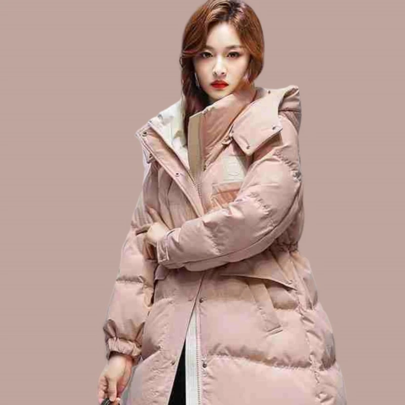 سترة نسائية شتوية جديدة موديل 2025 بقلنسوة على الطراز الكوري معطف طويل سميك ودافئ