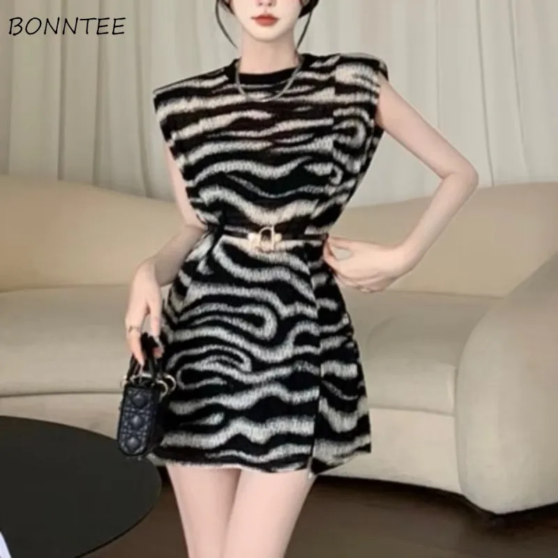 Mini Sukienki Bez Rękawów Damskie Dekolt O-neck Modne Miękkie Młodzieżowe Codzienne Ubrania High Street Letnie Fajne Dziewczęce Popularne Ins Harajuku