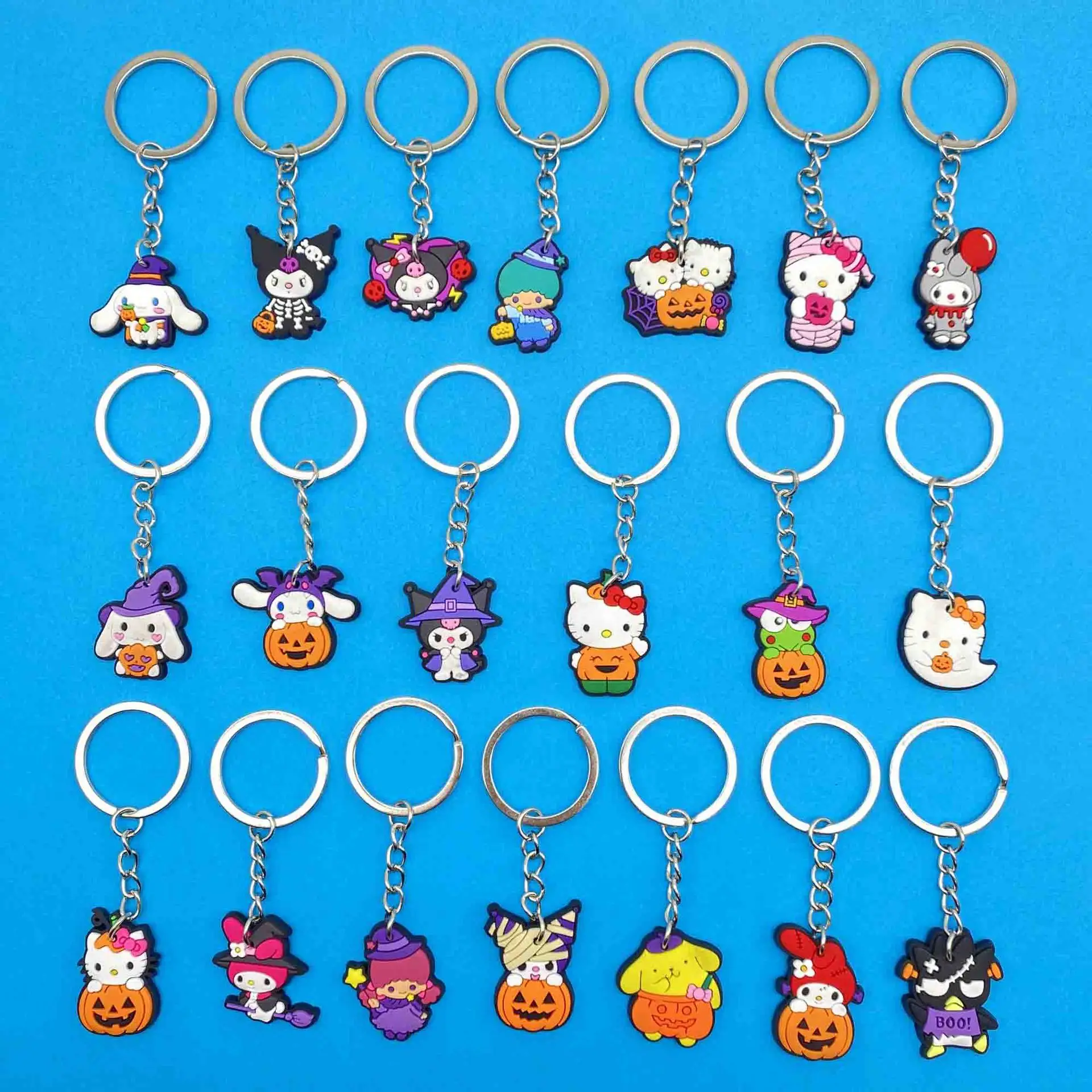 

Miniso cute Halloween Sanrio keychain ornament pvc material soft glue couple accessories pendant gift