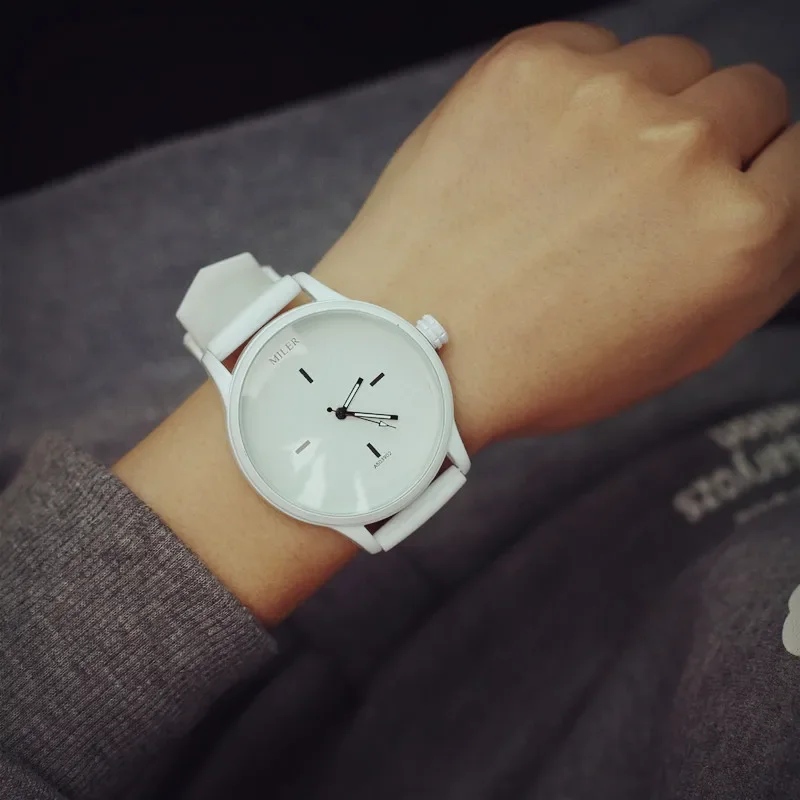 Big dial Couple Watch Soft Silicone Strap Jelly Quartz Watch Wristwatches for Women Ladies Lovers Relogio Men Watch Black White