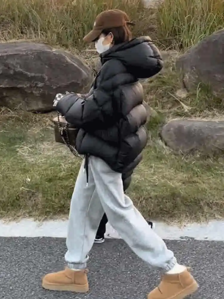 

Black Puffer Jacket Women's Short Hooded Quilted Coat Slimming Bread Style Korean Fashion Thickened Winter Outerwear