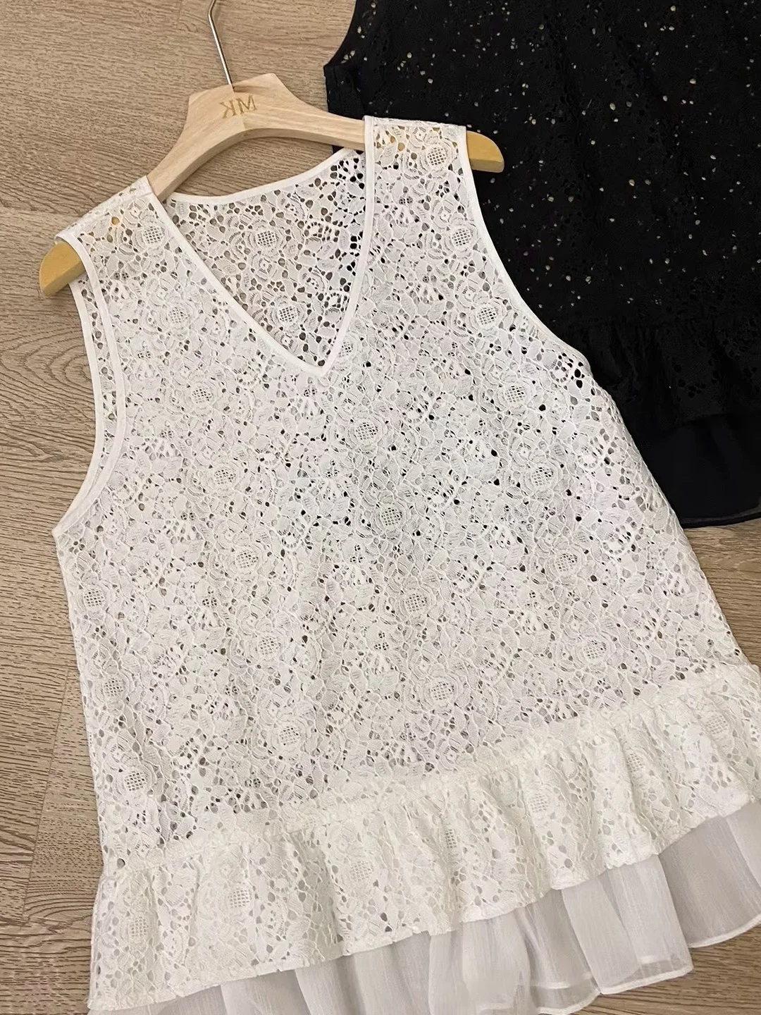 Casual Style Hollow out Lace Vest plus Size Korean Style Bell Sleeve Patchwork Sleeveless Top Hollow out Leisure Lace Vest