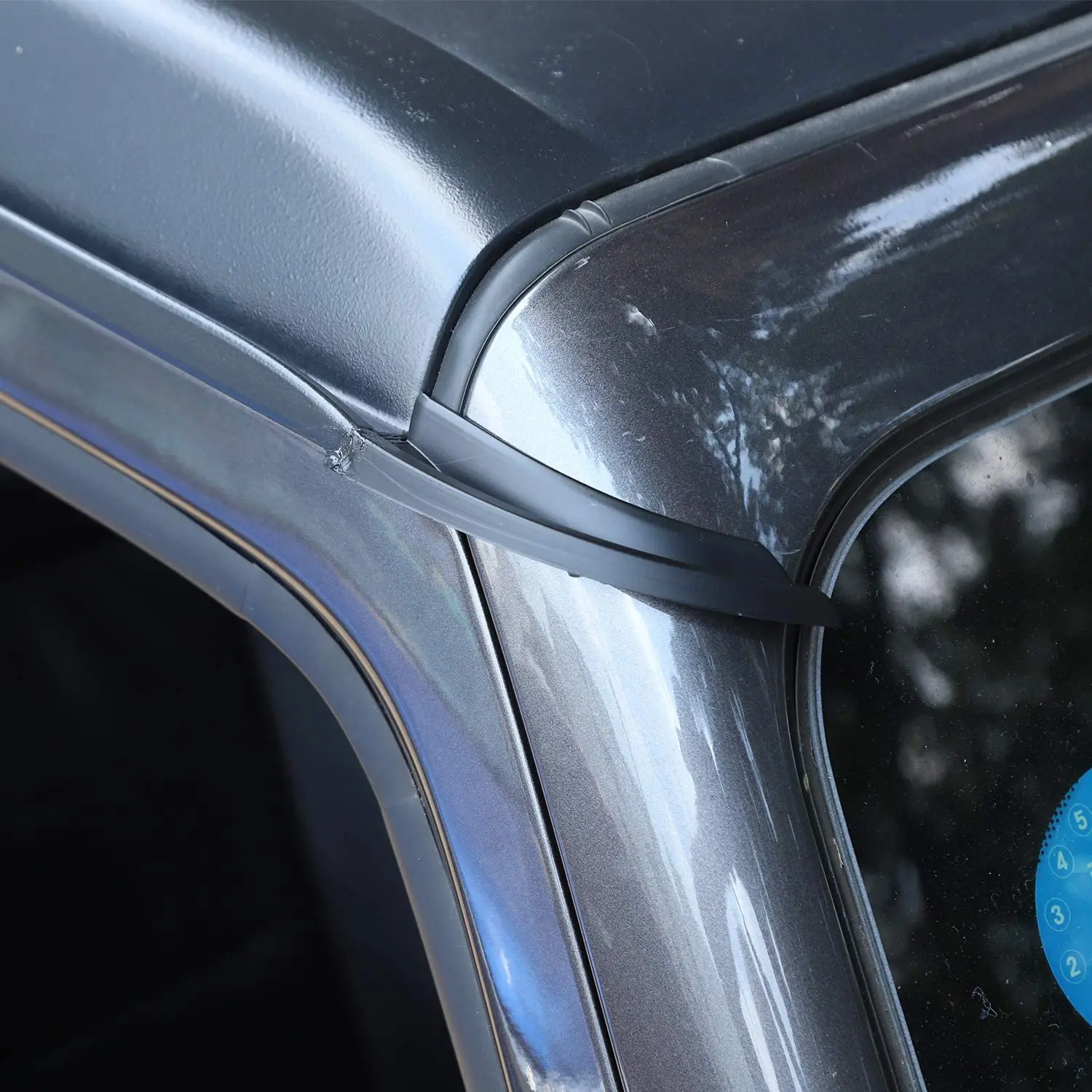 Car Roof Rain Gutter Top Extension Rainwater Diversion Channel Sticker for Jeep Wrangler JK JL Gladiator JT 2007-2023