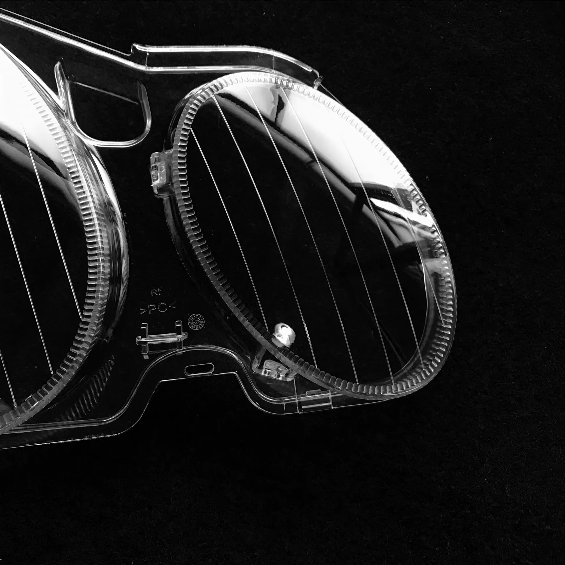 Moggic Clear Headlight Lens Cover for 2003‑2008 Mercedes‑Benz W211, Fit E200 E240 E280 E300 E350