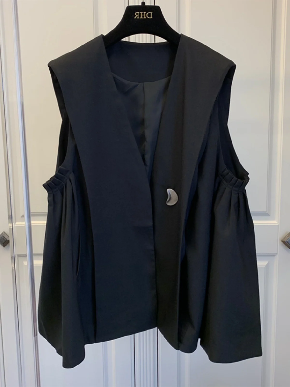 

Женский повседневный свободный жилет-топ Svel Jaet, модная верхняя одежда для города, с V-образным вырезом, из гладкой ткани, однотонный, весна-осень