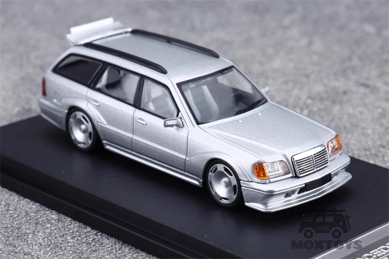 Mortal 1:64 S124 T MODEII EVO2 Taxi amarillo/verde/plata modelo de coche fundido a presión